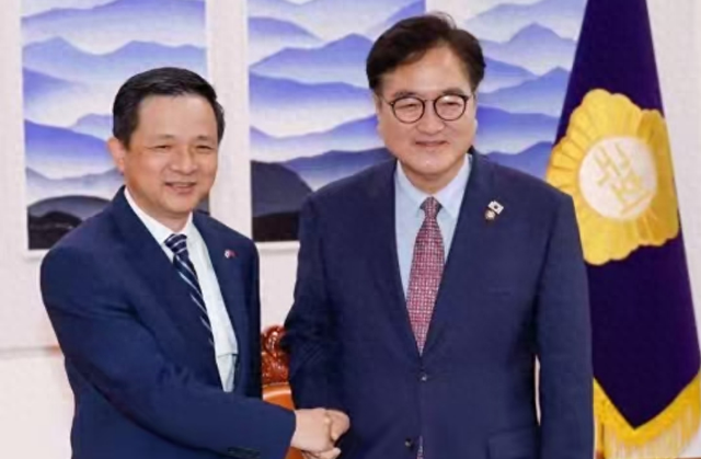 李在明确定缺席我国阅兵后，我国有一个特殊安排，反将韩国一军