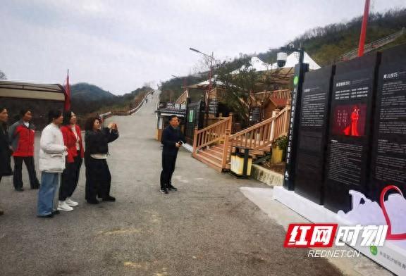 张家界市建成2个新型婚育文化示范主题园