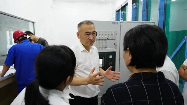 【湾里时政】局党工委主要负责同志深入梅岭云端景区索道项目一线督导攻坚工作
