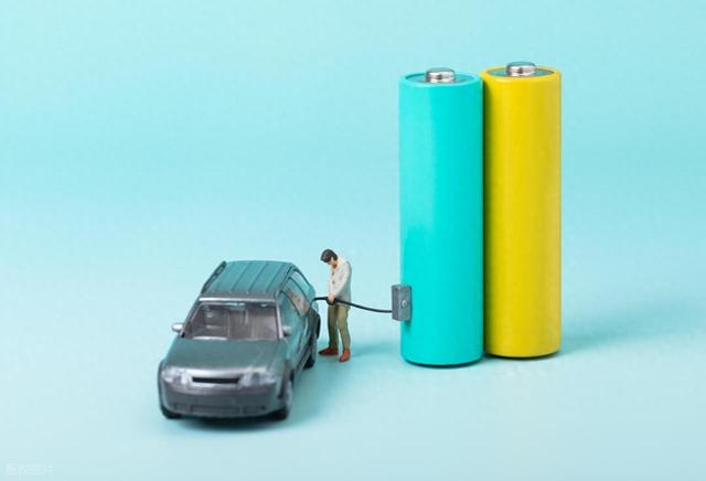 全球关键时刻：中国固态电动汽车电池下线，续航里程有望提升2倍