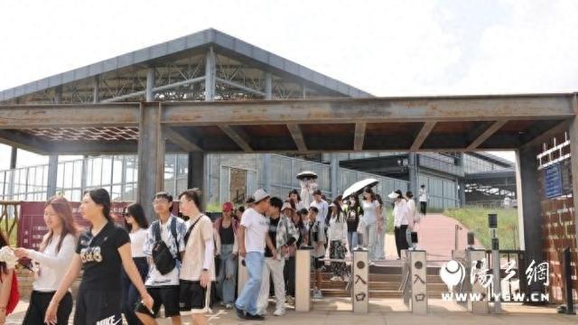 陕西神木：秋日好风光 文旅市场活力足