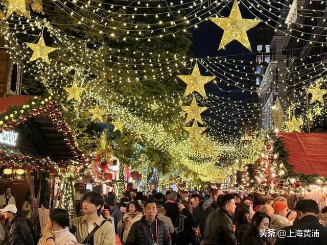 开幕首日就爆火，有人“调班”来打卡！外滩源暖冬嘉年华来啦