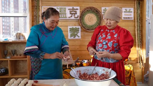 第二十一届内蒙古自治区冰雪那达慕|速来打卡!“鄂温克河畔小驻” 开门迎客,非遗美食嗨不停