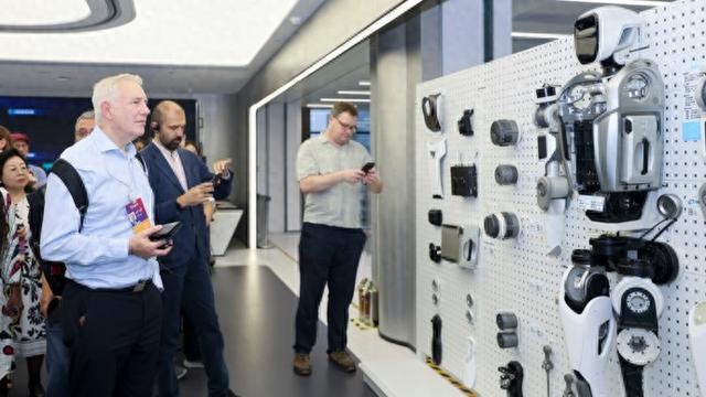 英国人工智能专家如何看上海的人工智能发展 |世界中国学大会