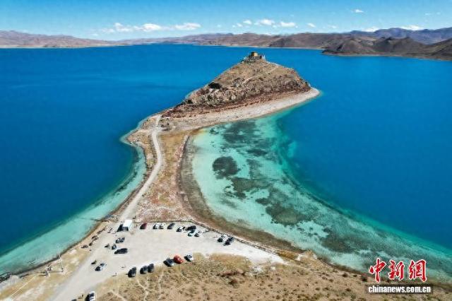 西藏羊湖日托寺“爆火”撬动当地旅游经济