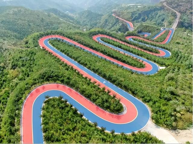 阳曲县的“路面魔法师”：喜跃发博士团队“科技操作”太圈粉！