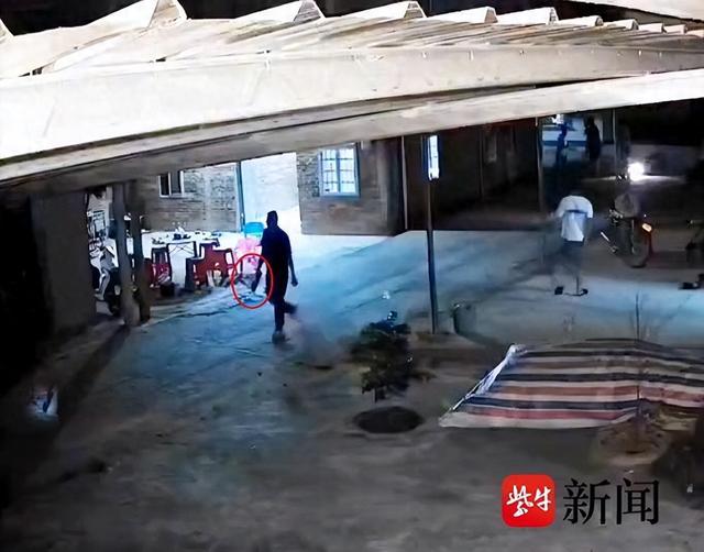 一家三口被害案凶手死刑！监控死者惨叫不断，家属：他不是精神病