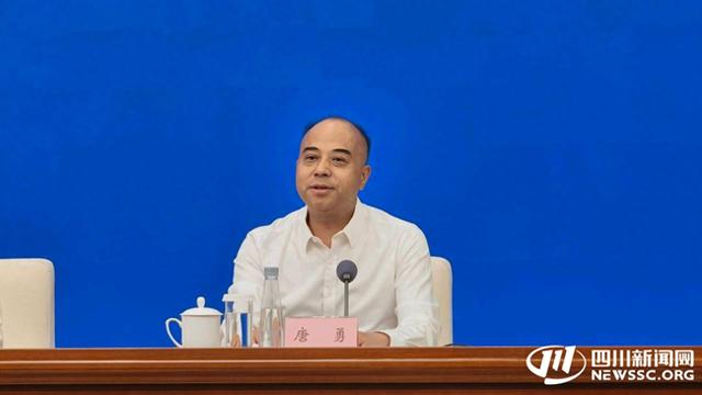 从口袋公园到光影长廊 女儿节元素融入城市每个角落｜新闻发布最前线