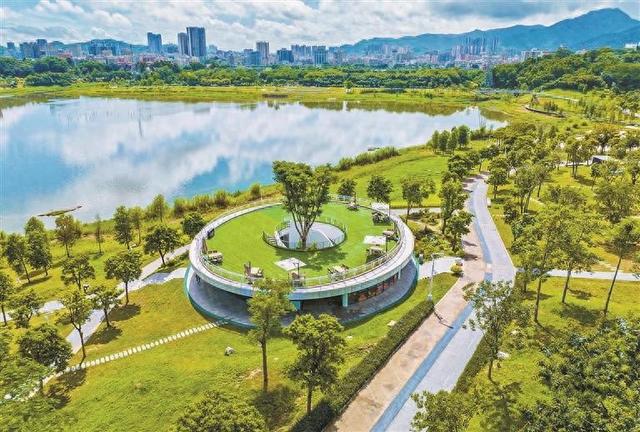 石岩湿地公园自然教育中心荣获四奖项