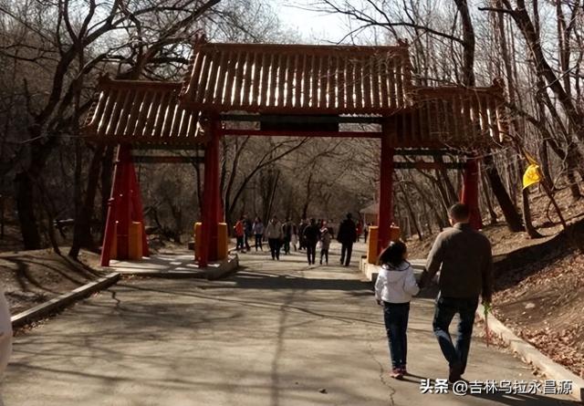 白露节气，聊一聊吉林市龙潭山上啥时候有个“白露门”