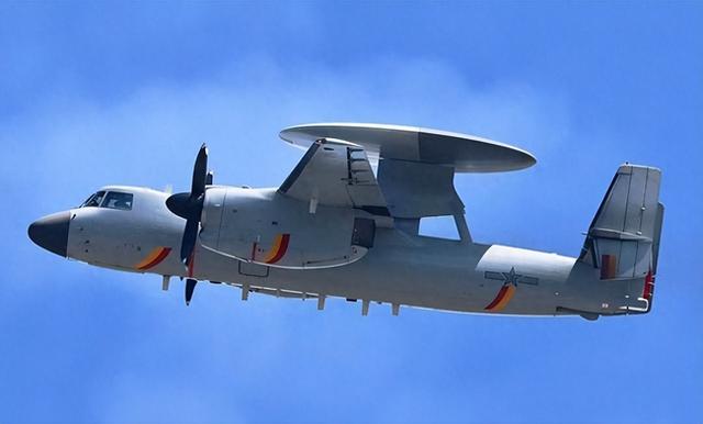 空警-600 “抄袭” E-2D？看尾翼、雷达、航程差距，实则领先半代