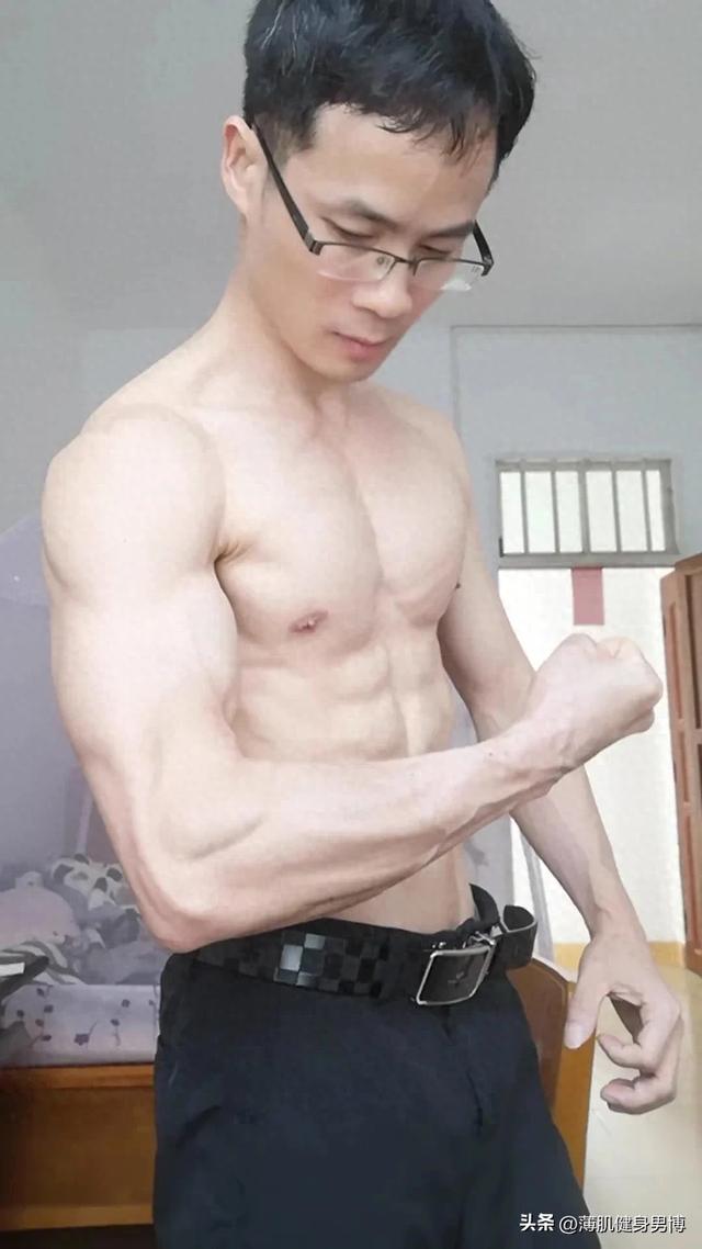 快速练出八块腹肌的方法（新手想快速练出八块腹肌和马甲线）