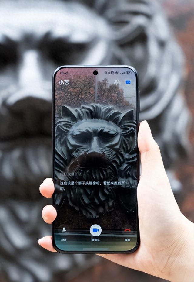 周末逃离计划：“小艺看世界”边看边聊边思考，带我深度游古镇