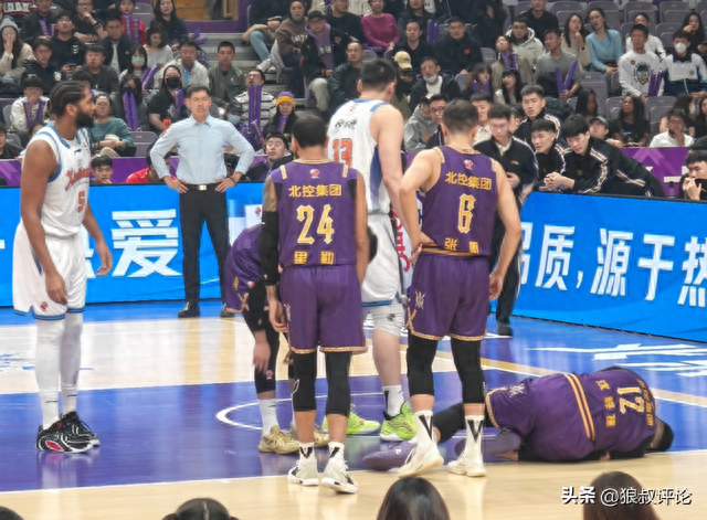 北控男篮惨败新疆主帅张庆鹏赛后揽责直言对不起球迷