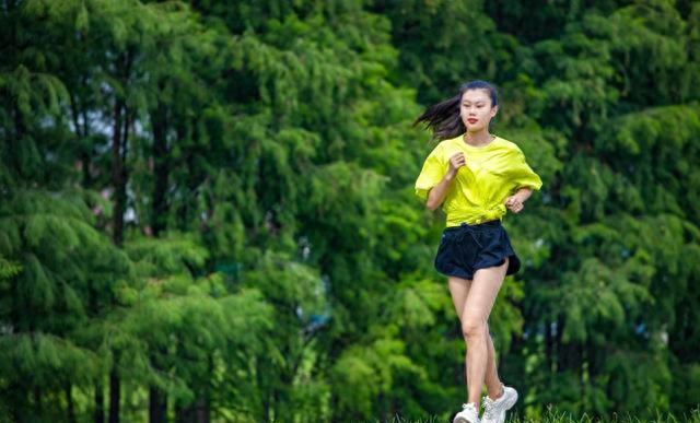这几种情况，建议你别跑步了