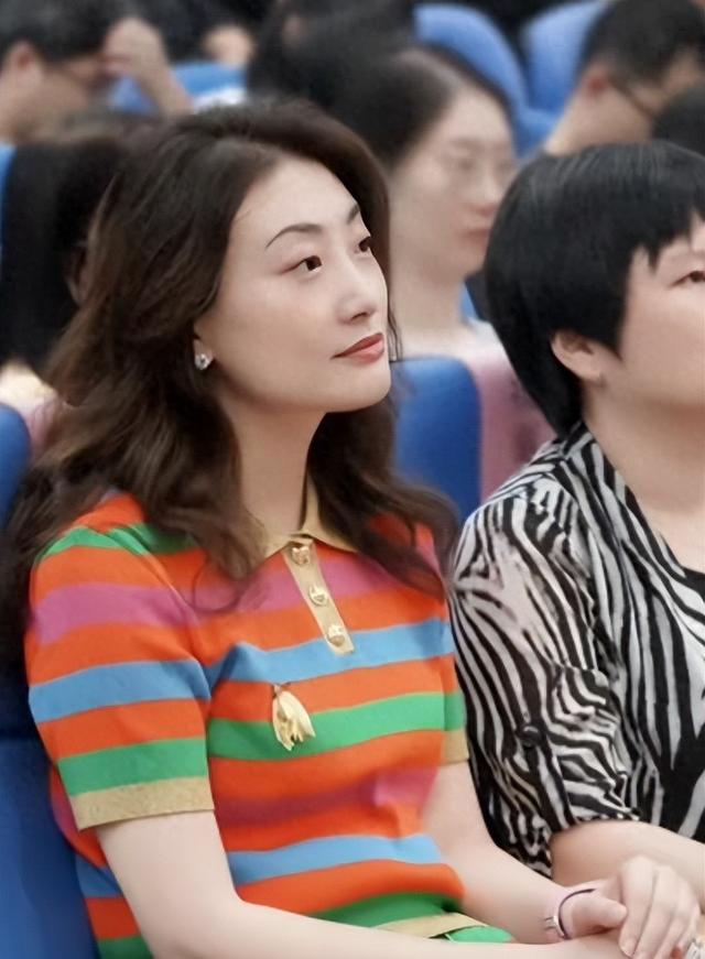 宗馥莉在香港败诉前，悄悄干了件大事：闪电注销了父亲的芯片公司