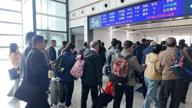 朔州：坐着高铁去旅行