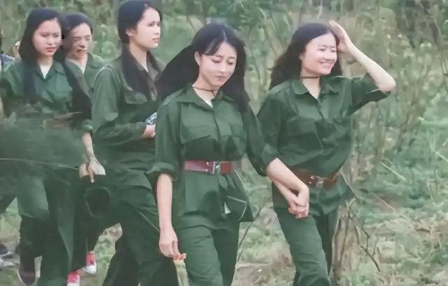 战后越南是怎么恢复人口的？当地女性忍痛讲述，这个方法太狠了
