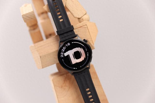 轻装上阵：OPPO Watch S图赏