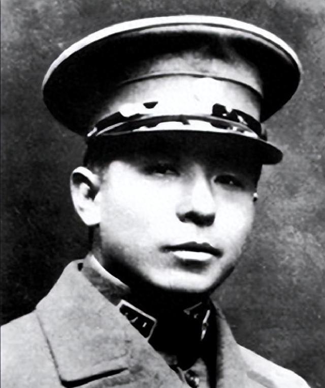 张学良病逝美国，儿子打开他的银行账户	，被里面的余额吓一跳