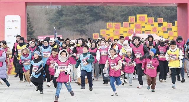 呼和浩特市第十届徒步迎新活动欢乐亮相