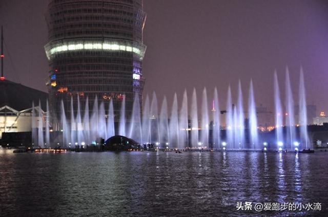 郑州郑东新区CBD喷泉：中原腹地的水舞艺术盛宴