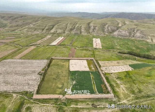 被村民遗弃的干柴洼古城，始建于汉代，1936年红军在此惨胜