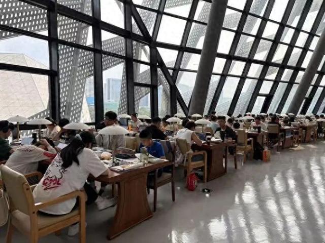 单日客流破3万，济南这处打卡地，人气火爆