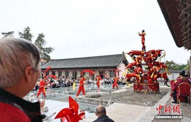 “潮”玩国庆长假  绛州古城非遗展演“火”出圈