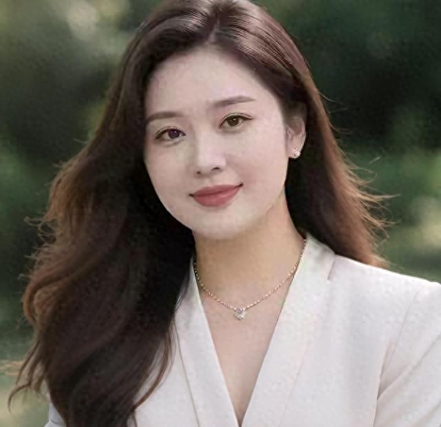 搞定40岁女人的最好方式：喂饱她的两个需求，让她对你死心塌地