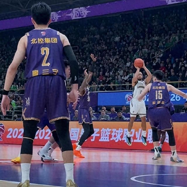 朱松玮关键三分球绝杀！付豪空砍33分 北控险擒辽宁终结4连败