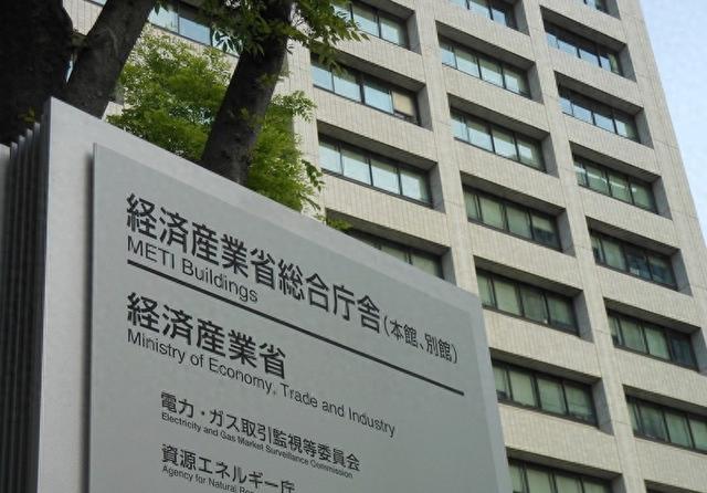 日本若断供23种芯片设备，国产芯片将退至90nm？内行：可能性为0
