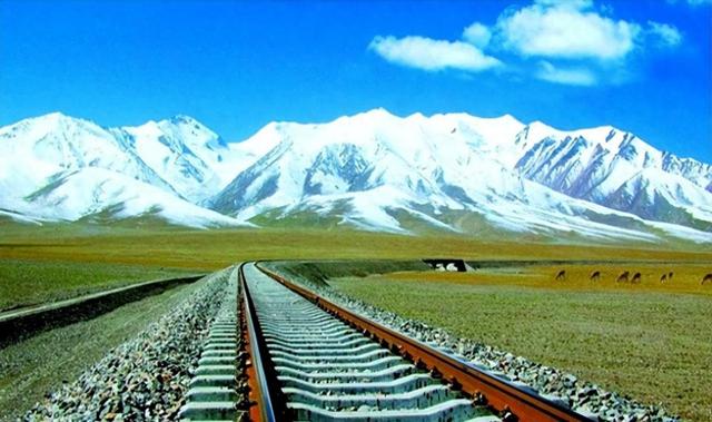 专家高呼养不起，中国为何坚持砸3000亿修第二条进藏铁路？
