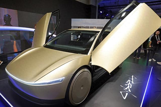 马斯克：明年一季度推第三代人形机器人，二季度Cyber​​cab投产