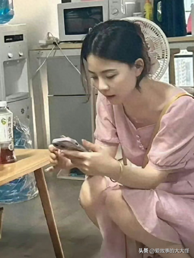 听说能穿着高跟鞋蹲下的人，都是厉害角色 ​​​
