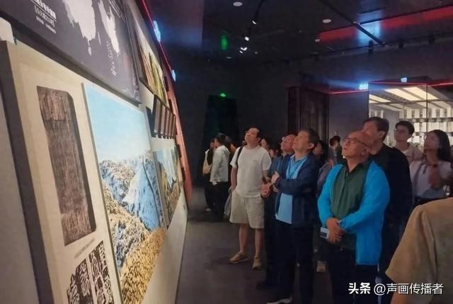 “辉煌70年 青山绿水看新疆”融媒体调研行走进尉犁