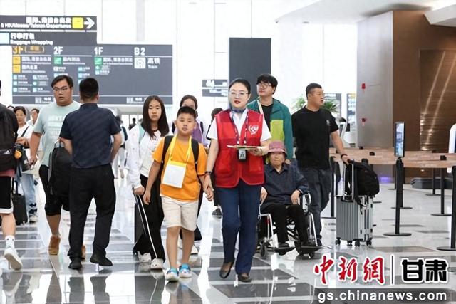 甘肃已有5.86万名旅客预约享受民航首乘服务
