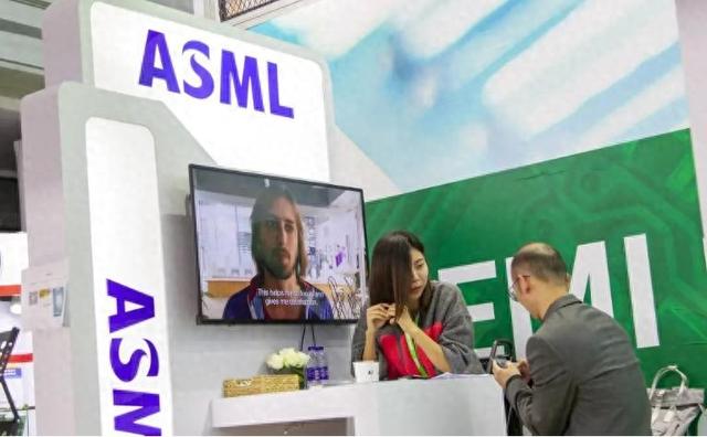 光刻机风起云涌：ASML研发难，中俄在创新，日本不服输