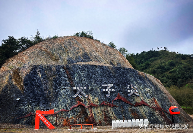 因爆火而实行预约制的杭州名山太绝了，有云海、日出、雾凇、雪景