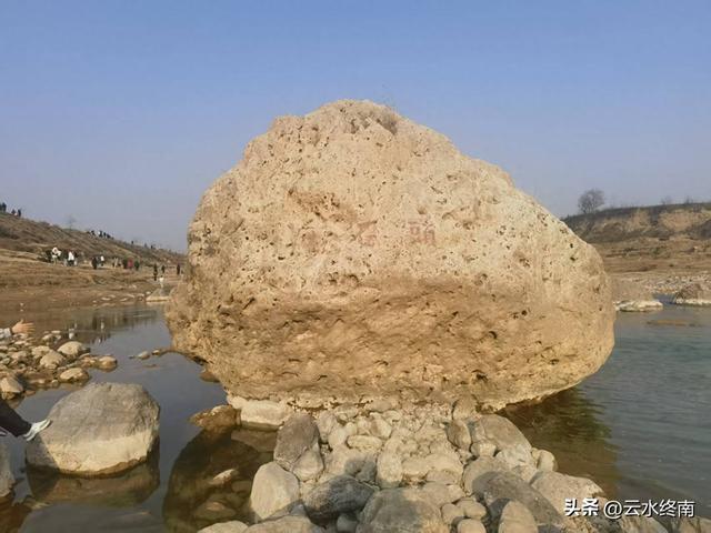 咸阳这地方不要去了！景色就这，到地方还要走1小时，还堵得不行