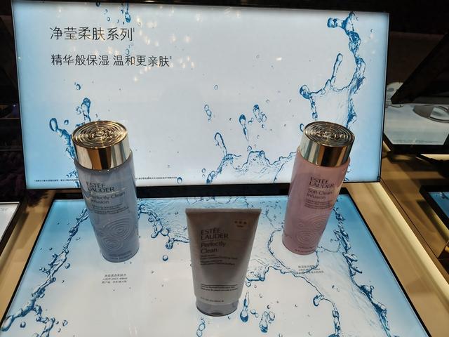 雅诗兰黛红石榴系列适合什么肤质（雅诗兰黛红石榴）