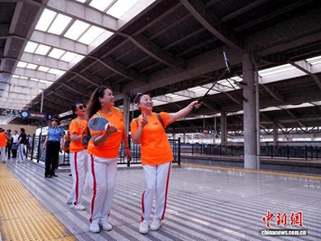 西安铁路局开行首趟红色照金旅游专列