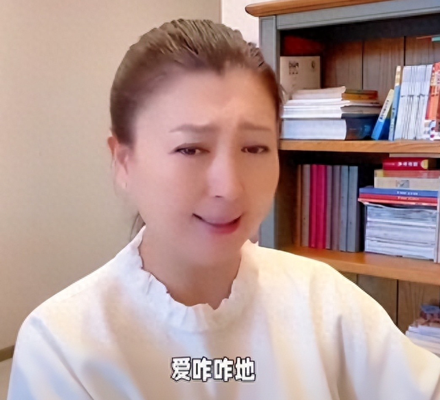 闫学晶丑闻再曝！一人已被拘留，婚变内幕被扒	，亲手拔父亲氧气管