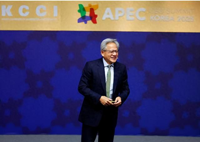 韩国砸14万亿韩元，抱上英伟达“大腿”！汽车、手机未来要将变天