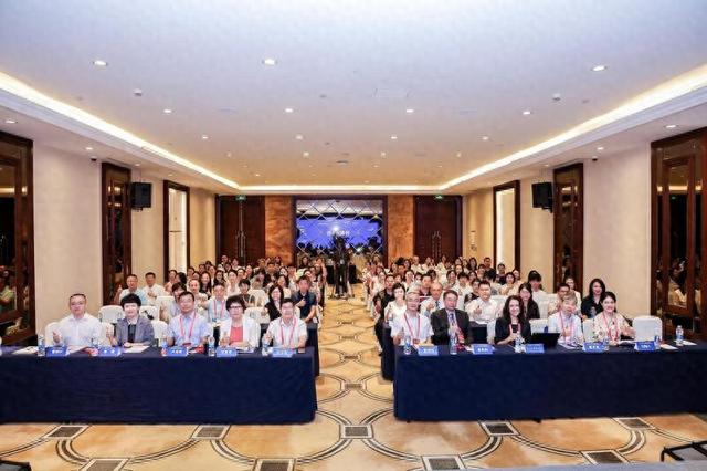广中医深圳医院成功举办2025深圳医院大会AI医疗创新论坛
