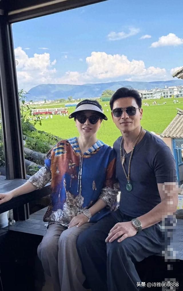 吕良伟杨小娟携汪诗诗和她的一双儿女大理旅游，一起享受田园时光