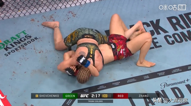 张伟丽升重挑战UFC蝇量级冠军失败：“没能赢下比赛非常抱歉	，我已经尽力了	”