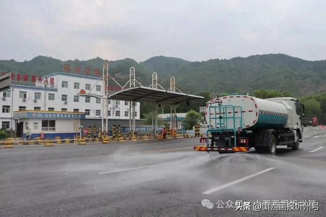 看见五台山凡人凡事｜建设生态环境中心：以路为友绘新卷 精细管理展担当