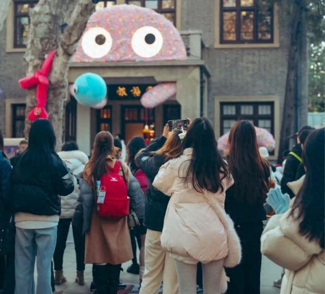 目测要火！南京这些地方，开始排队了