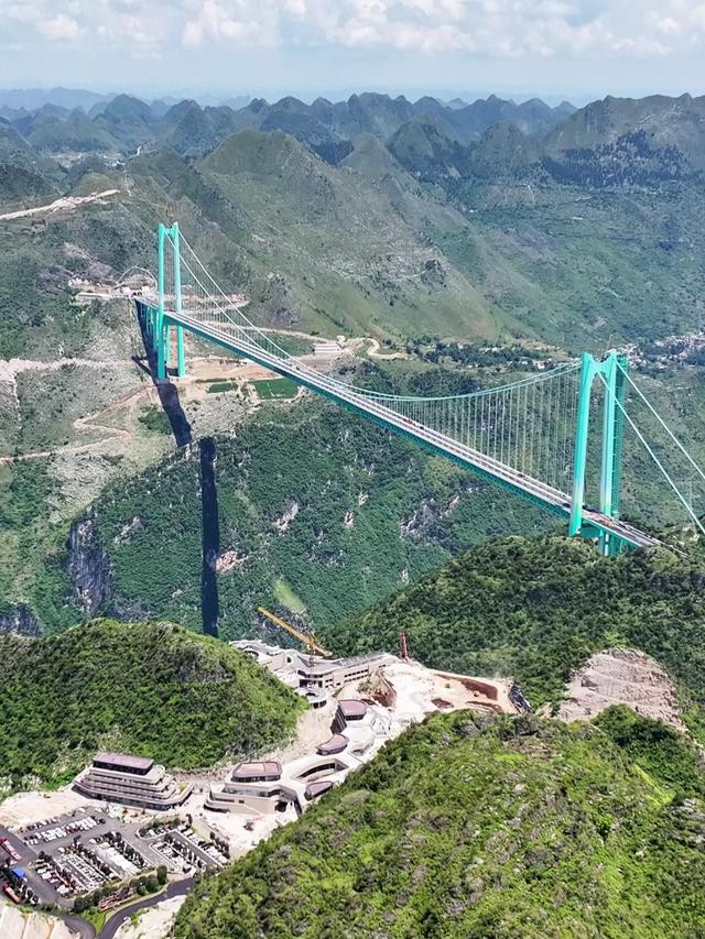 贵州建世界第一高桥！跨80公里峡谷，企业运货省2小时降成本
